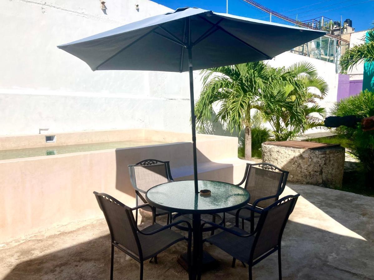 Hostal Xiinbal Мерида Екстериор снимка