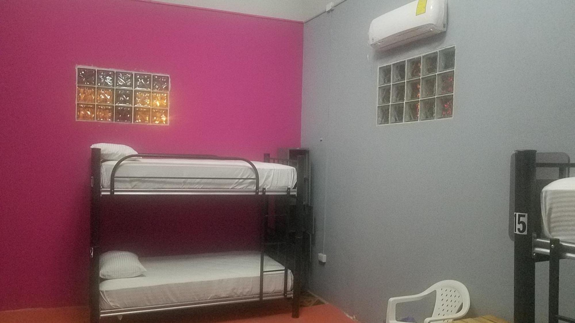 Hostal Xiinbal Мерида Стая снимка
